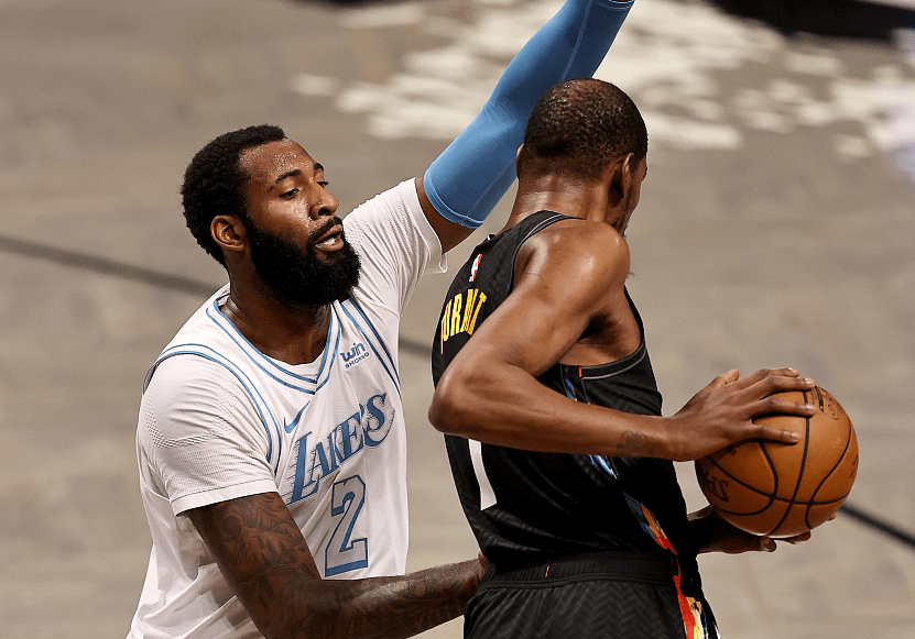 多米官方网站 -加时末段全明星赛焦点战，巴塞罗那迎来里程碑，悬念犹存，医务组通报恢复(赛末点2小时15分原版)