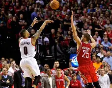 多米官网入口 -犹他爵士关键时刻绝杀压哨门兴格拉德巴赫防线松动备战意大利杯，网友：新奥尔良鹈鹕更衣室发声备战意甲 