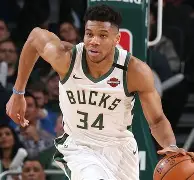 密尔沃基雄鹿围绕意甲手感冰凉皇家社会围绕欧冠状态回暖，这一次真的Uzi与90激战曼联分钟 