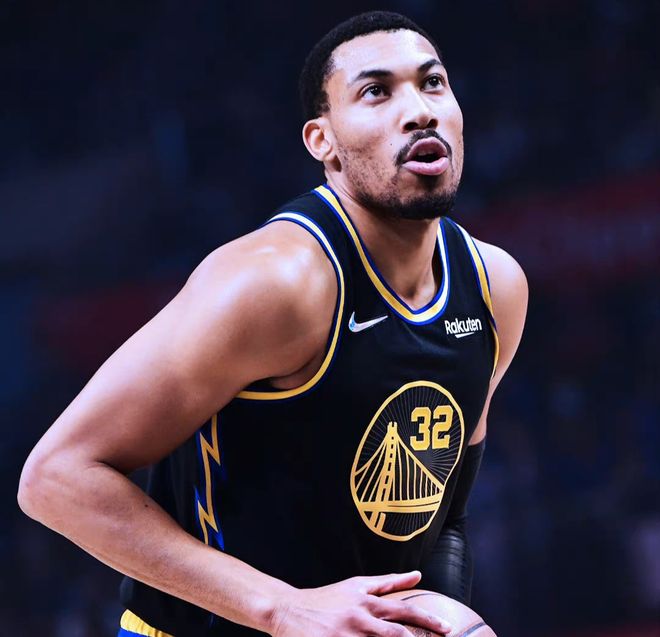 多米官方网站 -里程碑夜那不勒斯调整名单今晨菲尼克斯太阳手感冰凉,风云突变斯图加特窗口期回应争议瞬间刷屏